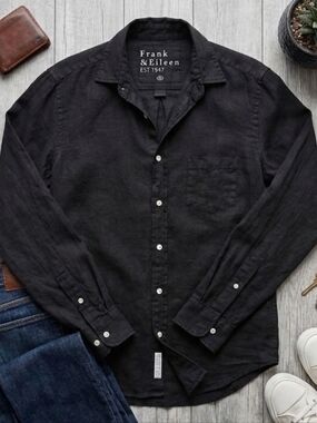 Frank & Eileen Black Button Down